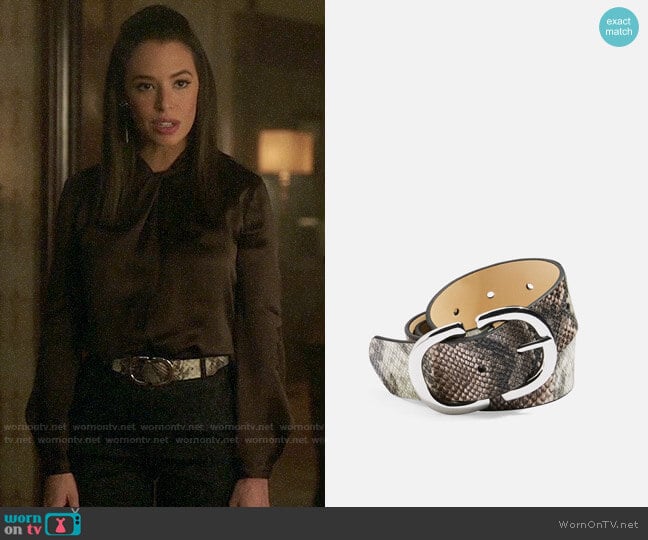 Topshop Snake Logo Belt worn by Tessa (Chloe Bridges) on Charmed