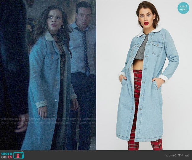 Urban Planet Revamped Stitches Sherpa Collar Longline Denim Jacket worn by Maggie Vera (Sarah Jeffery) on Charmed