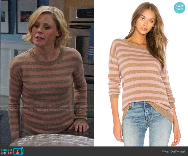 WornOnTV: Claire’s beige and pink striped sweater on Modern Family ...