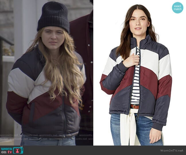 Atom Purffer Jacket by The Fifth Label worn by Allie Pressman (Kathryn Newton) on The Society