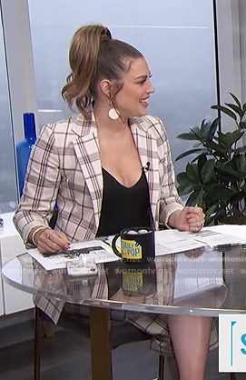 Carissa’s white plaid blazer and cropped pants on E! News Daily Pop