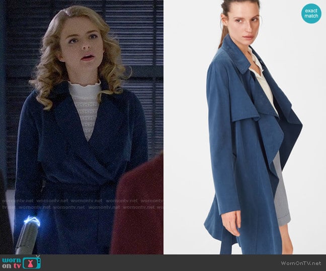 Club Monaco Claudine Trench worn by Eve Teschmacher (Andrea Brooks) on Supergirl