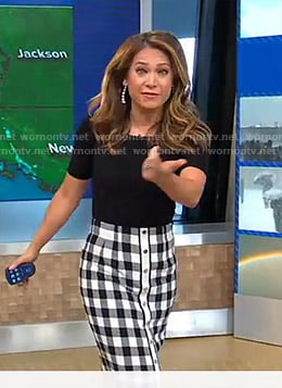 Ginger's black and white check skirt on Good Morning America