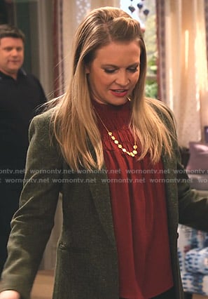 Liz’s red smocked top and green blazer on No Good Nick