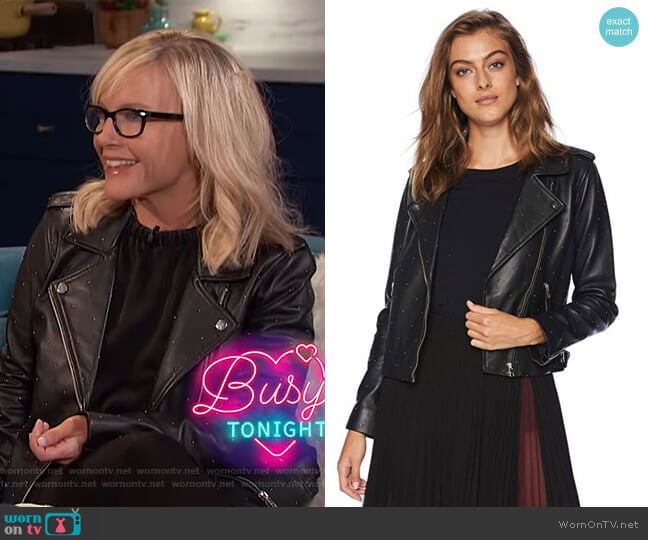 Rachael Harris’s black moto jacket on Busy Tonight