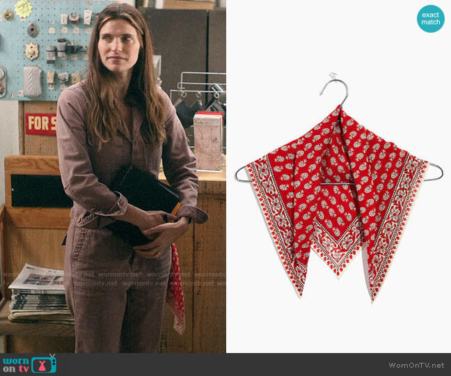 Madewell Tropical Coral Bandana worn by Rio (Lake Bell) on Bless This Mess