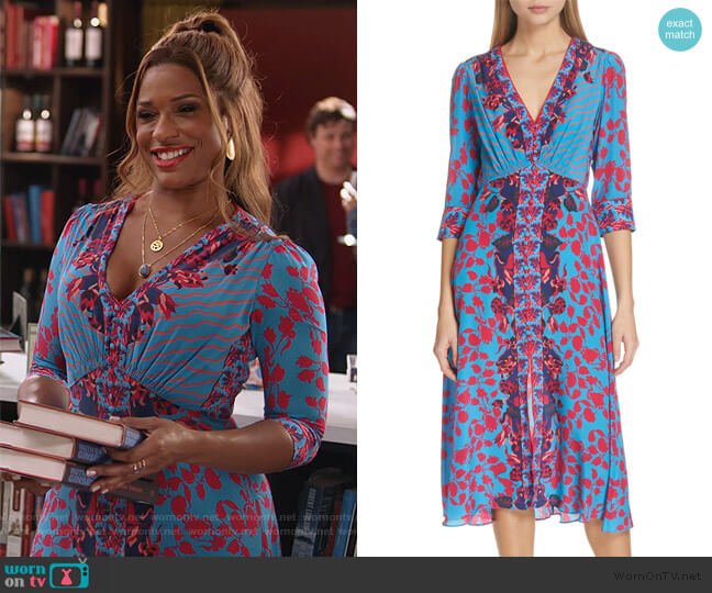 WornOnTV: Poppy’s blue floral print dress on Single Parents | Kimrie ...