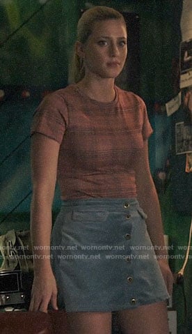 Betty's pink plaid tee and button front skirt on Riverdale
