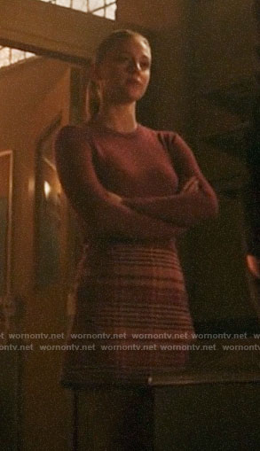 Betty's pink cropped sweater and pink plaid skirt on Riverdale