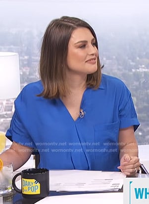 Carissa's blue v-neck top on E! News Daily Pop