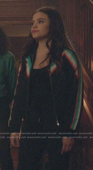 Maggie’s chevron striped jacket on Charmed