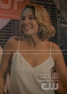 Petra's white cami on Jane the Virgin