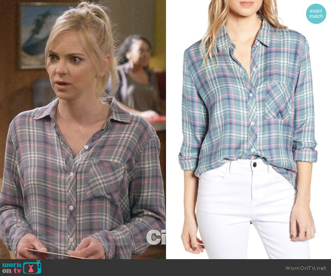 Rails Hunter Shirt in Agave Rose Blue worn by Christy Plunkett (Anna Faris) on Mom