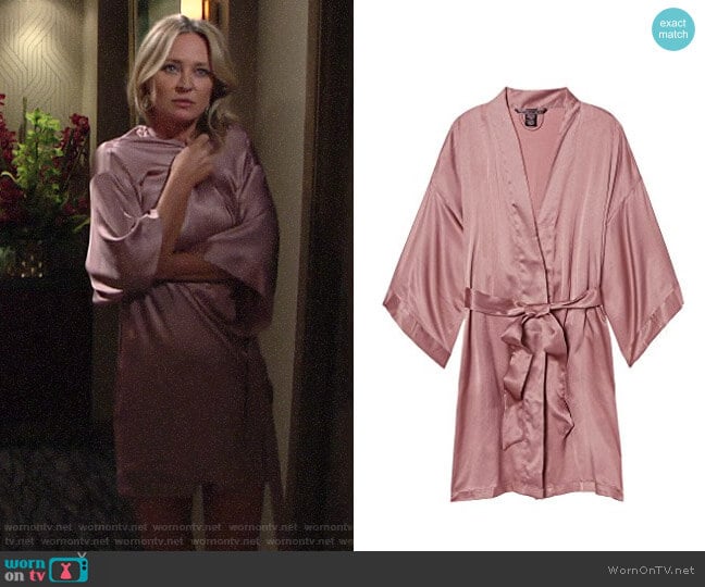 WornOnTV: Sharon’s short pink robe on The Young and the Restless ...