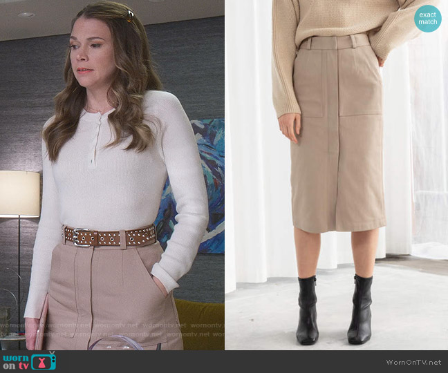 Stretch Cotton Pencil Skirt by & Other Stories worn by Liza Miller (Sutton Foster) on Younger
