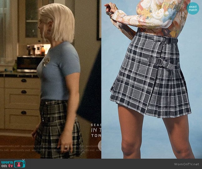 Anna Sui & UO Plaid Mini Skirt worn by Liv Moore (Rose McIver) on iZombie