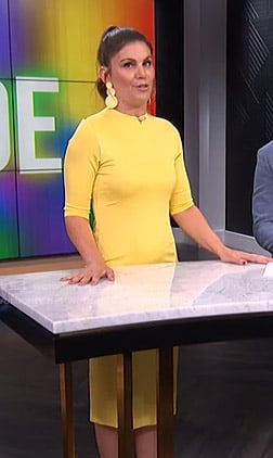 Kristin’s yellow fitted dress on E! News