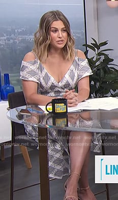 Carissa’s striped cold-shoulder dress on E! News Daily Pop