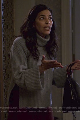 Kith's gray knit turtleneck sweater on Jessica Jones