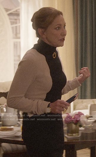 Lorraine’s colorblock turtleneck sweater on Designated Survivor