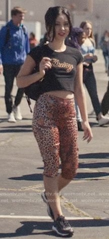 Maddy's leopard print pants and Daisy top on Euphoria