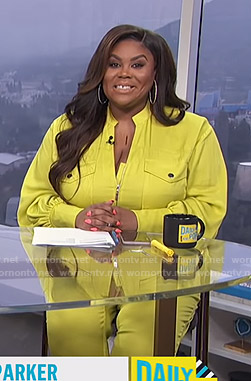 Nina’s yellow utility jumpsuit on E! News Daily Pop