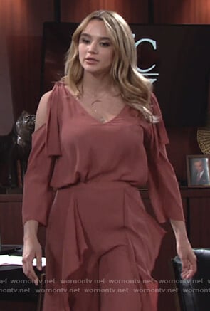 Summer’s pink ruffle blouse and pants on The Young and the Restless