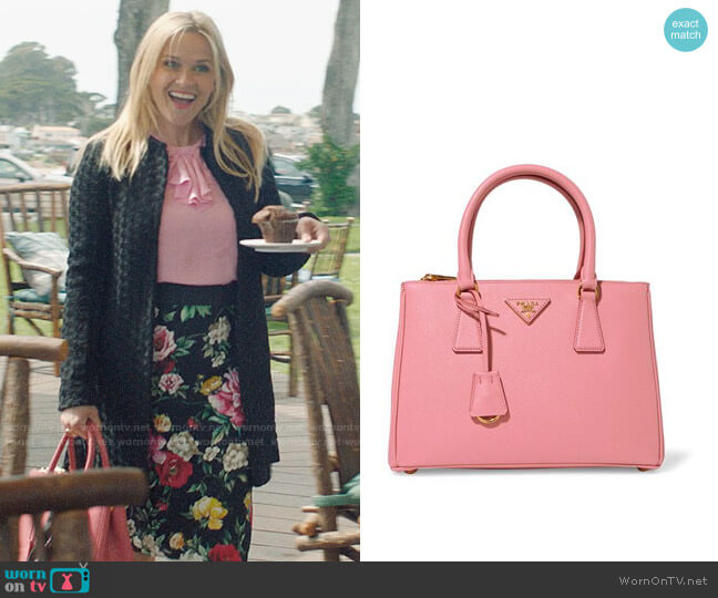 Reese Witherspoon's Red Ruffle Sweater and Louis Vuitton Tote Look for Less  - The Budget Babe