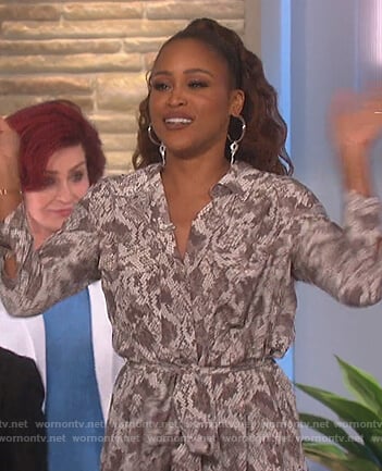 Eve’s snakeskin shirtdress on The Talk