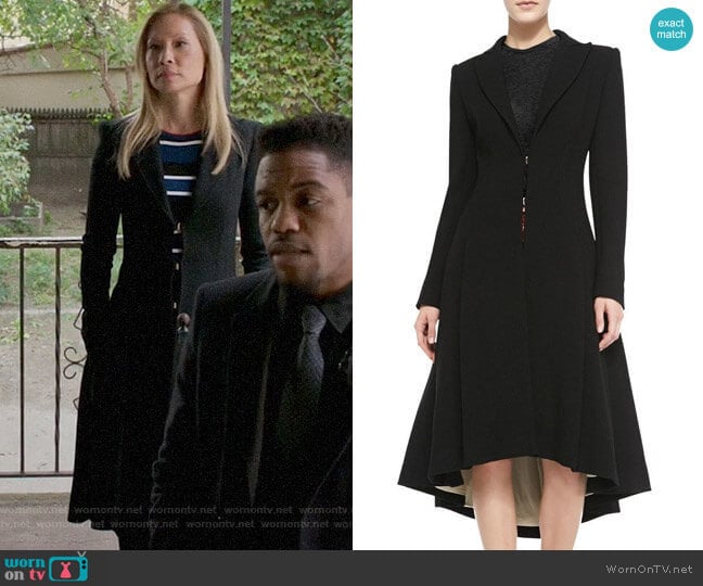 Alice + Olivia Bain Coat worn by Joan Watson (Lucy Liu) on Elementary