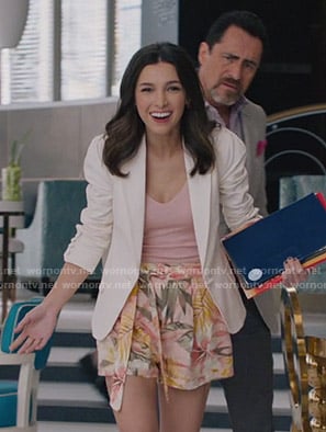 Alicia’s floral belted shorts on Grand Hotel