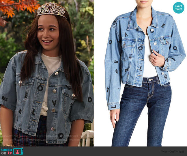 The Collin Cropped Denim Jacket by Current/Elliott worn by Jade (Talia Jackson) on Family Reunion