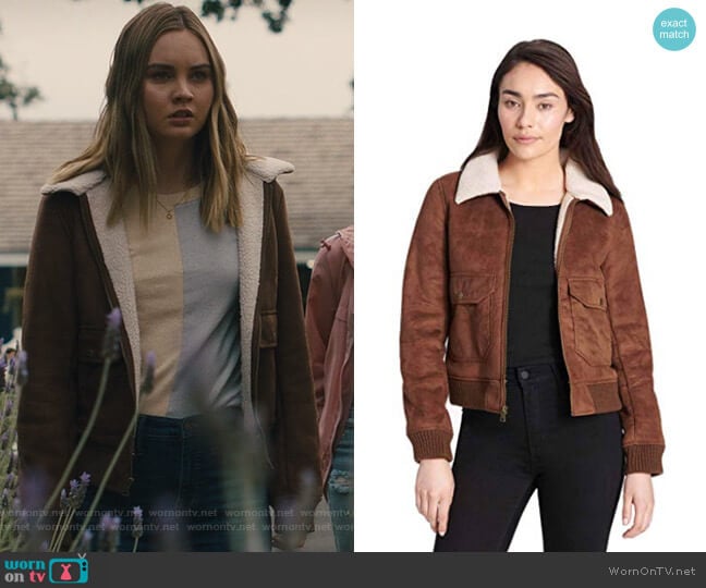 McKenna’s brown suede jacket on Light as a Feather