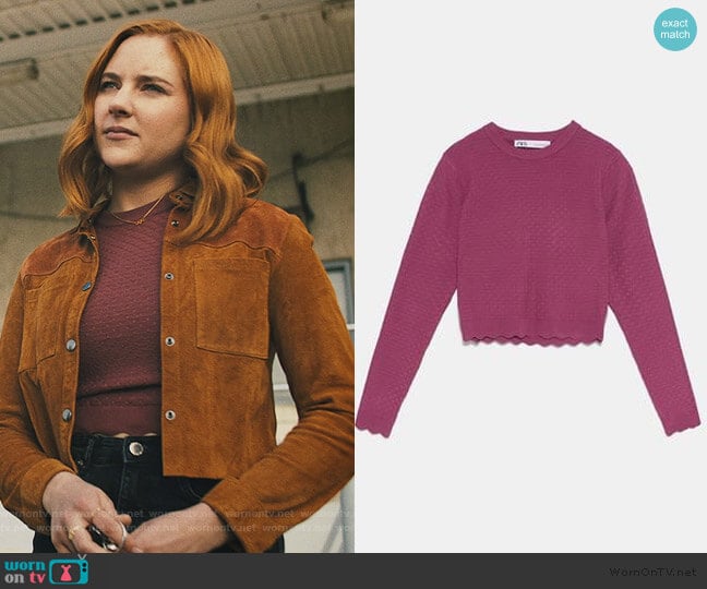 Textured Knit Sweater by Zara worn by Violet Simmons (Haley Ramm) on Light as a Feather