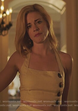 Kelly Anne’s beige button crop top on Queen of the South