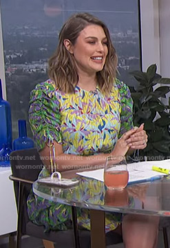 Carissa’s floral ruched dress on E! News Daily Pop