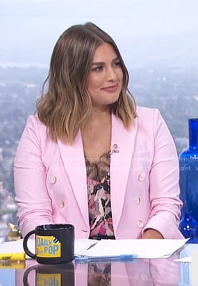 Carissa’s printed cami and pink blazer on E! News Daily Pop