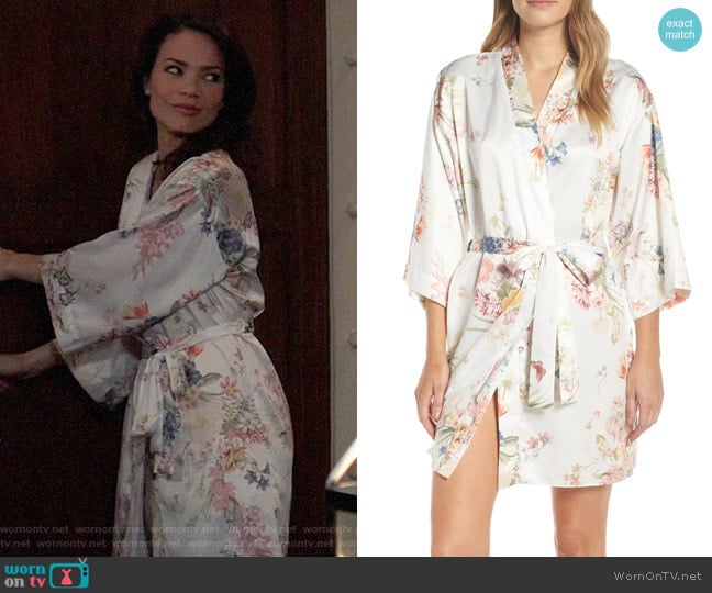 Flora Nikrooz Petra Short Robe worn by Elizabeth Webber (Rebecca Herbst) on General Hospital