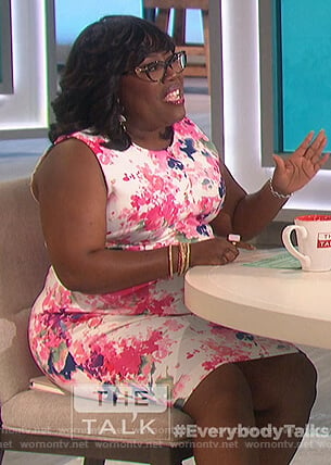 Sheryl’s floral sheath dress on The Talk