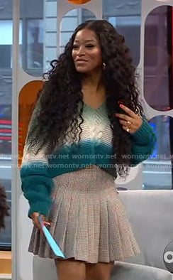 Keke's tie-dye sweater and pleated skirt on GMA Strahan And Sara