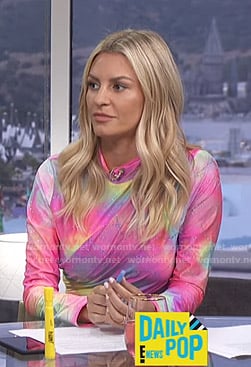 Morgan's tie dye long sleeve top on E! News Daily Pop