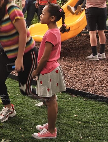 Ami’s gray heart skirt and pink sneakers on Family Reunion