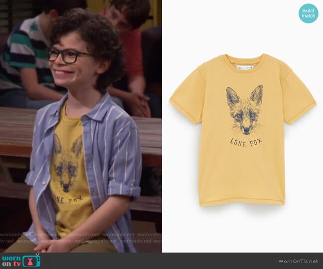 Fox Shirt by Zara worn by Matteo Silva (Raphael Alejandro) on Bunkd