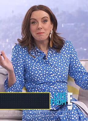 Melanie’s blue printed shirtdress on E! News