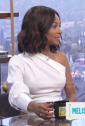 Zuri’s white one-shoulder top on E! News Daily Pop