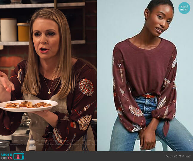 Maybelle Tied-Sleeve Top by Akemi + Kin worn by Liz (Melissa Joan Hart) on No Good Nick