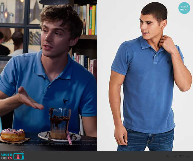 Pique Logo Polo by American Eagle worn by Alex Standall (Miles Heizer) on 13 Reasons Why