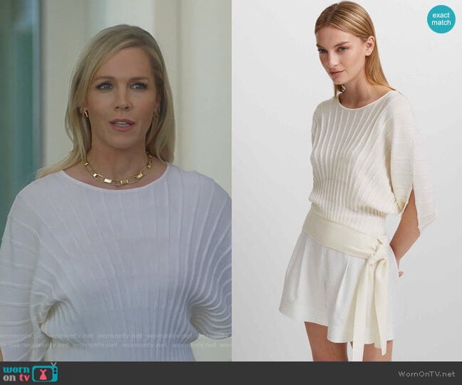 Armadilla Merino Sweater by Club Monaco worn by Jennie Garth (Jennie Garth) on BH90210