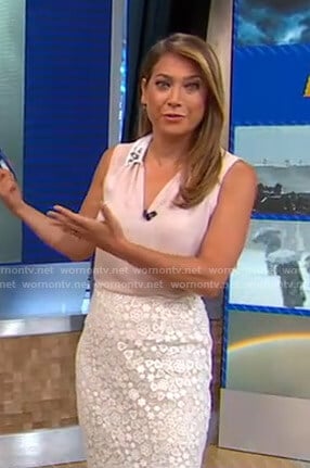 Ginger’s pink sleeveless blouse and lace skirt on Good Morning America