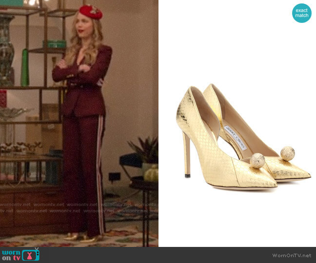 Jimmy Choo Sadira 100 snakeskin pumps worn by Ainsley Howard (Rebecca Rittenhouse) on Four Weddings and a Funeral